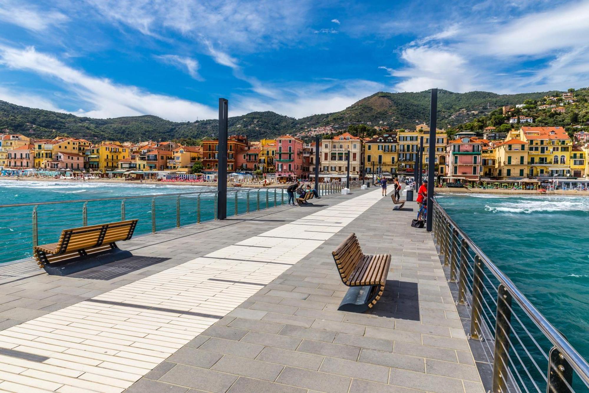 Bluemind Apartment 500M From Sea - Happy Rentals Alassio Exteriör bild